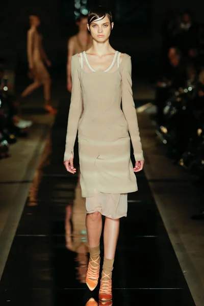 Look 7